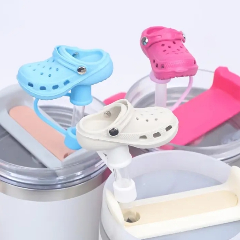 ❤️CROCS FOR STRAWS 🤣
